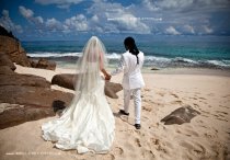 Beach wedding in Seychelles natural pic Beach wedding in Seychelles natural pic
